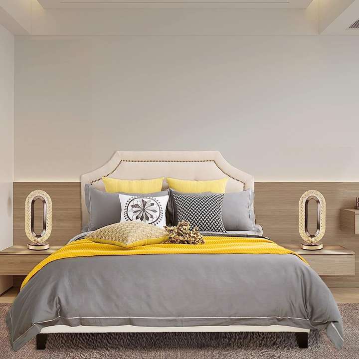 Ovel shaped crystal lamb